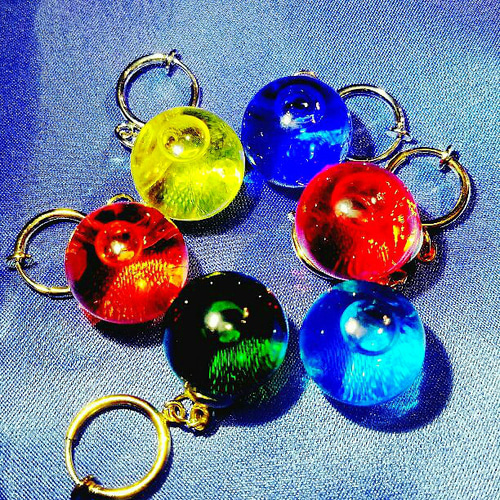 液体ガラスドーム Z ポタラ風 イヤリング or ピアス イエロー 左右