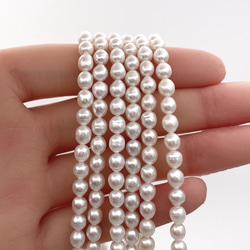 淡水パール 真珠 雫 6mm 5mm 小粒 セミラウンド ライス しずく バロック ホワイト系 連20cm tp0038 2枚目の画像