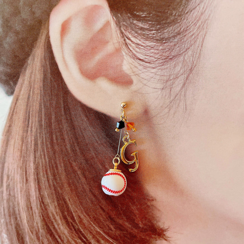 ☆必勝☆読売ジャイアンツ応援 野球ピアス／イヤリング 小ボール