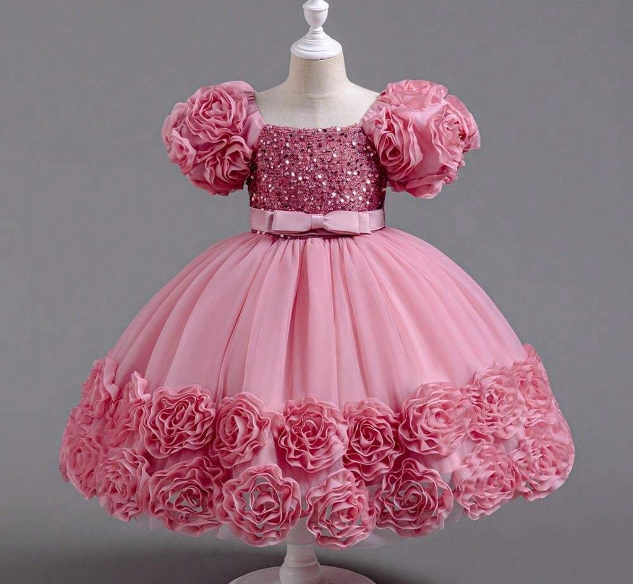 《子供ドレス》ピンク/結婚式/発表会/スパンコール/お花/バラ/パーティー