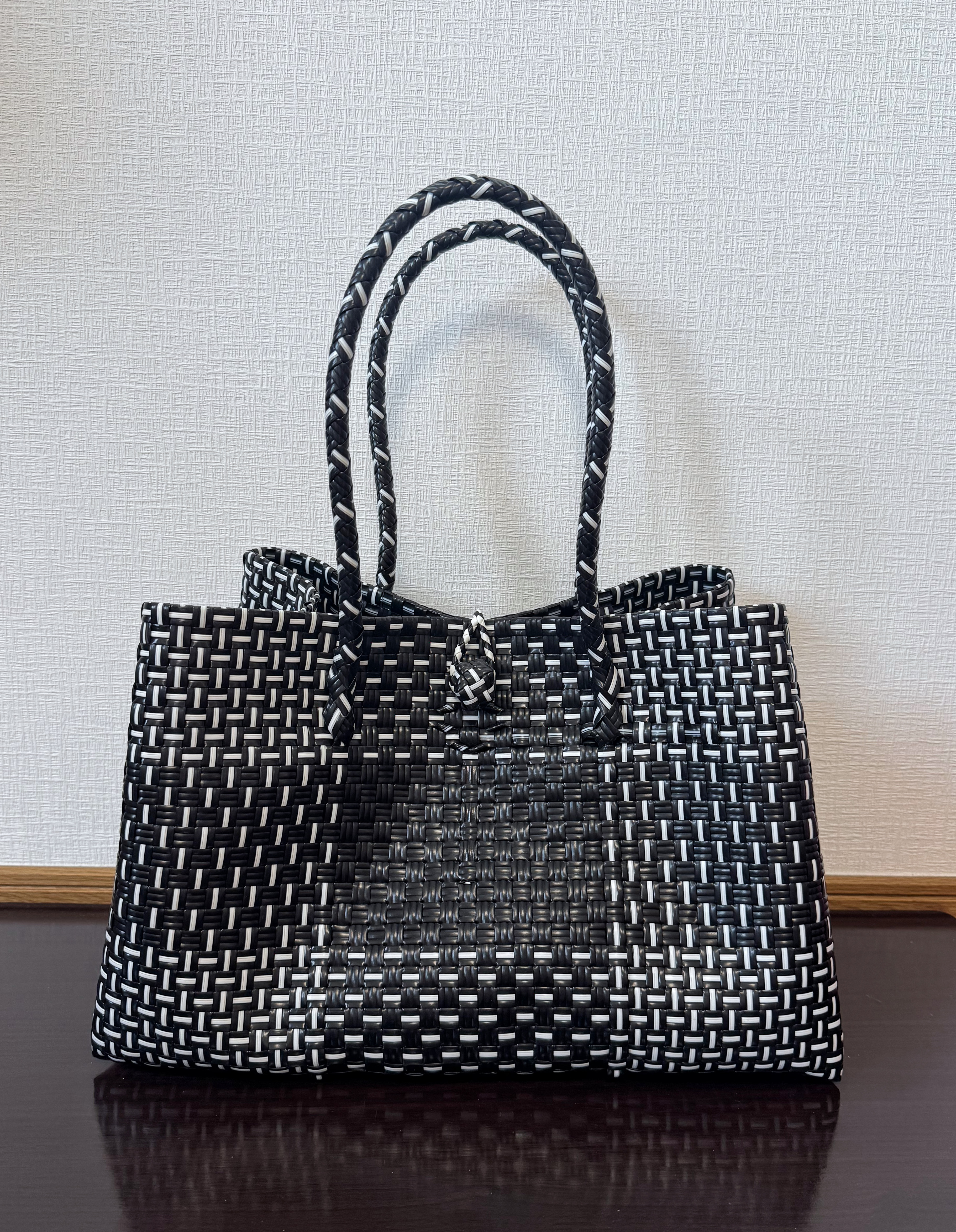 WOVEN かごバッグ ブラック・ホワイト WOVEN ウーヴン】メキシコ製