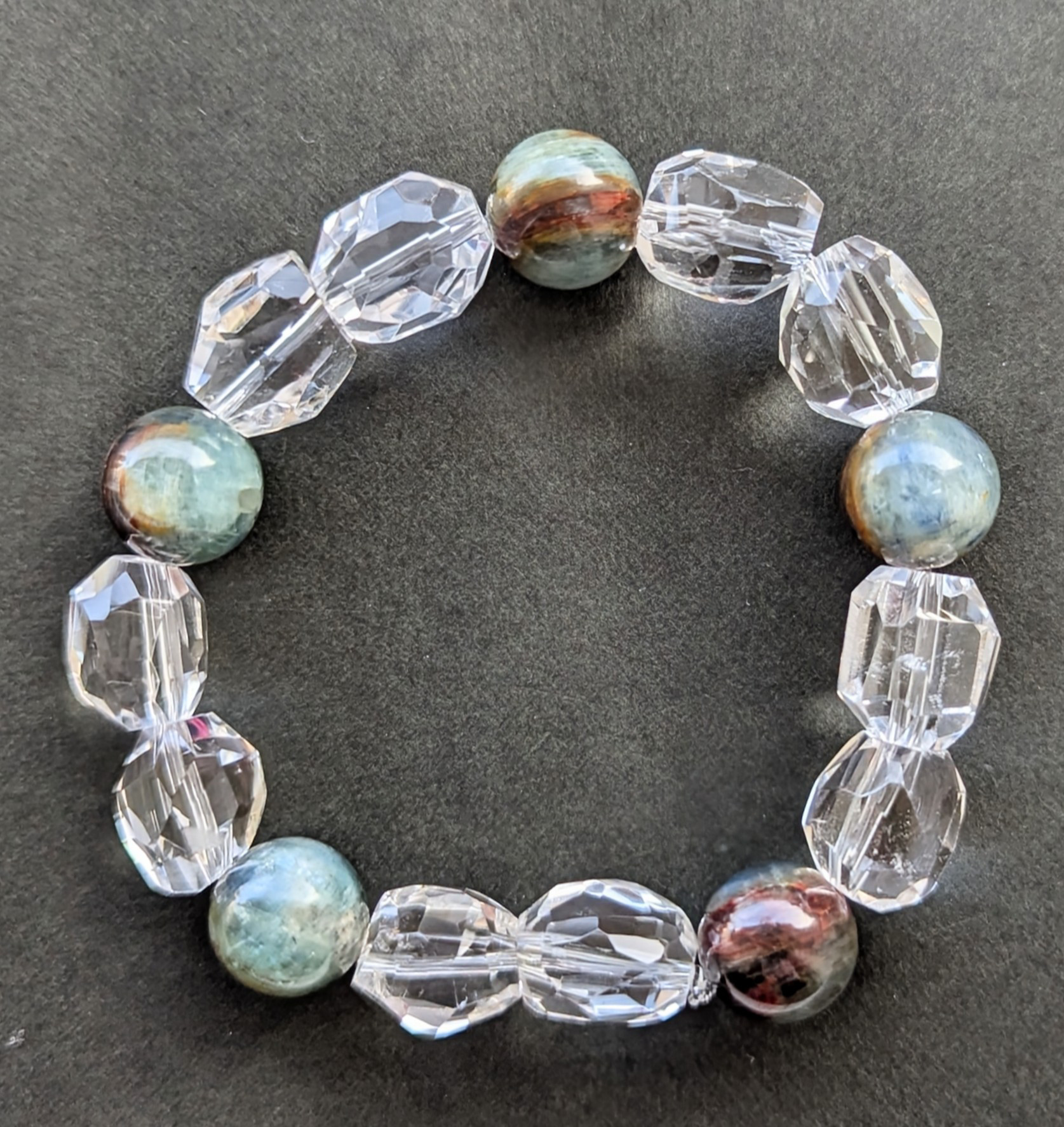 ✨進化への架け橋となるクリスタル✨グリーンカイヤナイト（無染色）&クリアクォーツのブレスレット✨