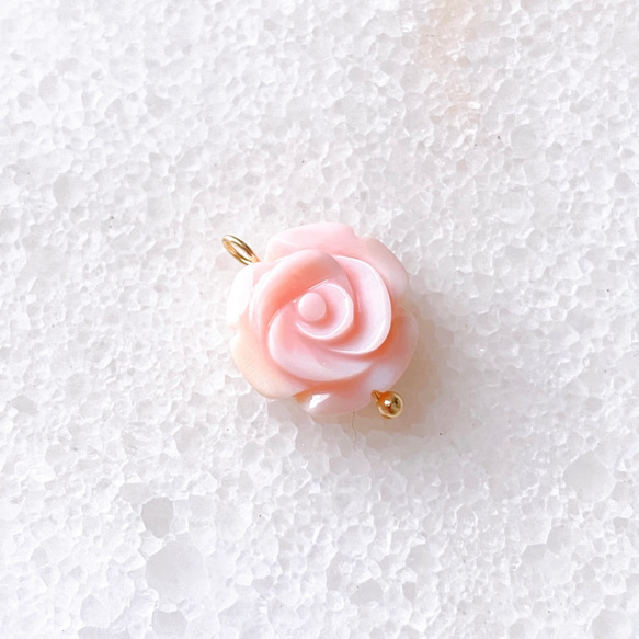 18KGP クィーンコンクシェル 天然ペンダントトップ ネックレスチャーム 1枚目の画像