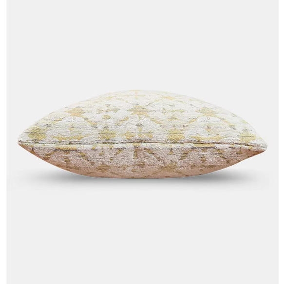 【技術と刺繍のアート作品】クッションカバー・シェセングルム 3枚目の画像