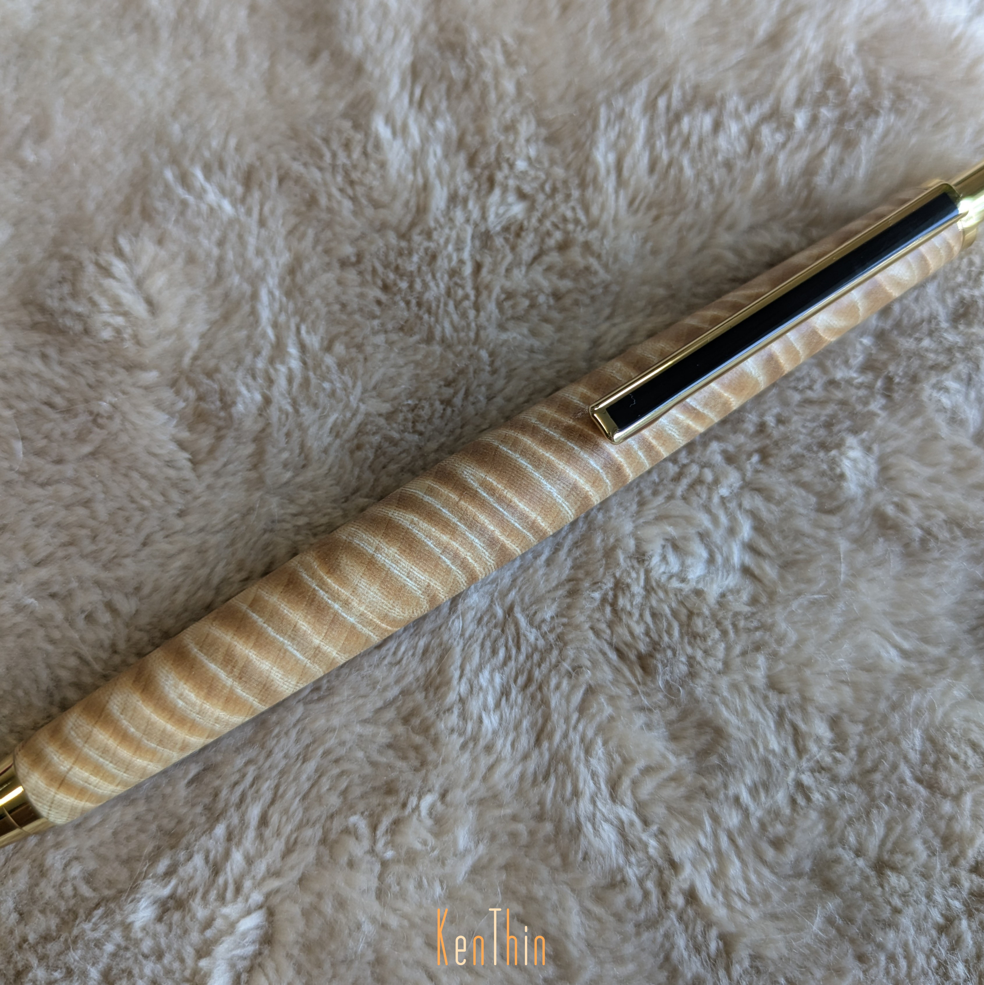 ▪️スリムライン銘木シャープペンシル▪️ 栃 最上級カーリー杢 ノック式　··・送料無料・··