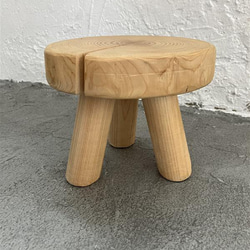 未来工房】檜 丸太椅子 スツール ディスプレイ台 丸太 切り株 5900円