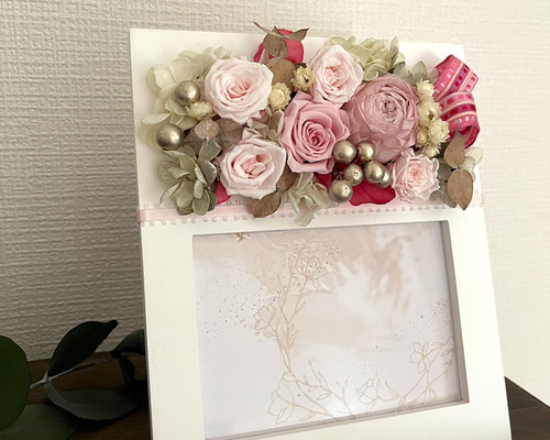 プリザーブドフラワー 写真立て フォトフレーム ベージュ ピンク バラ