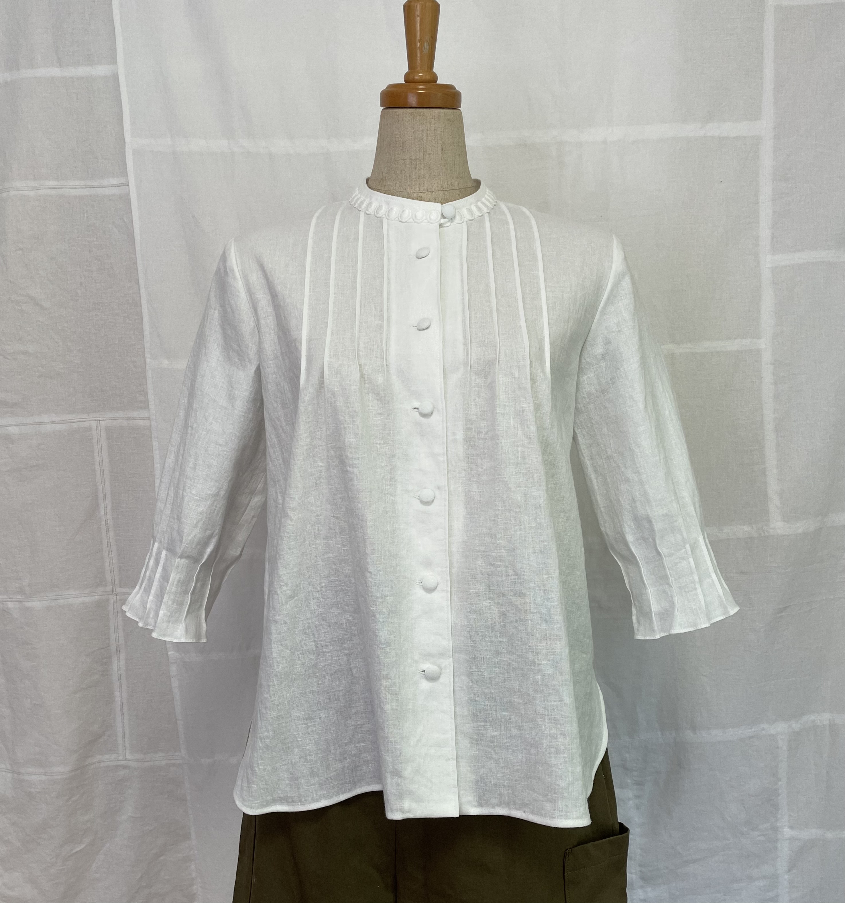 丸レースの綿麻ブラウス　6部袖【オフホワイト　M】※送料無料