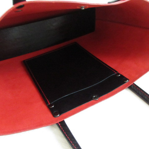 ワイドなA４対応サイズ♪《牛革》シュリンク・レッド×ブラック・ハンドソーイングトート0402