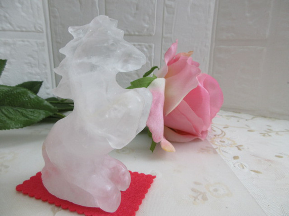 No.CR-363 天然石 ＜彫刻置物＞ 天然水晶 馬 220g 天然石 Rose
