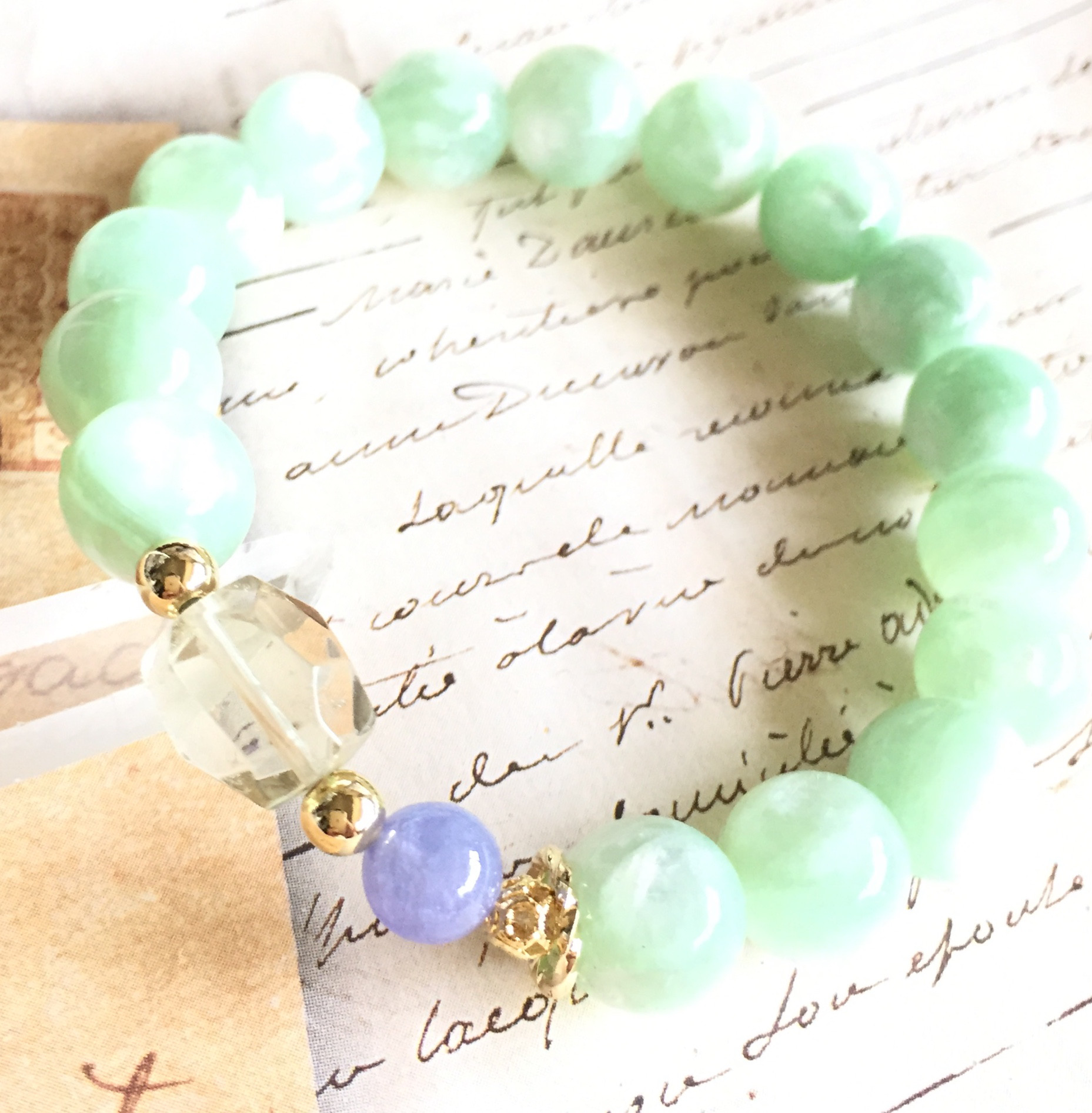 日常をキラキラ輝かせる✴︎生産的な思考、フィーリングをもたらす✴︎リビアングラス ・タンザナイト・グリーンマイカ