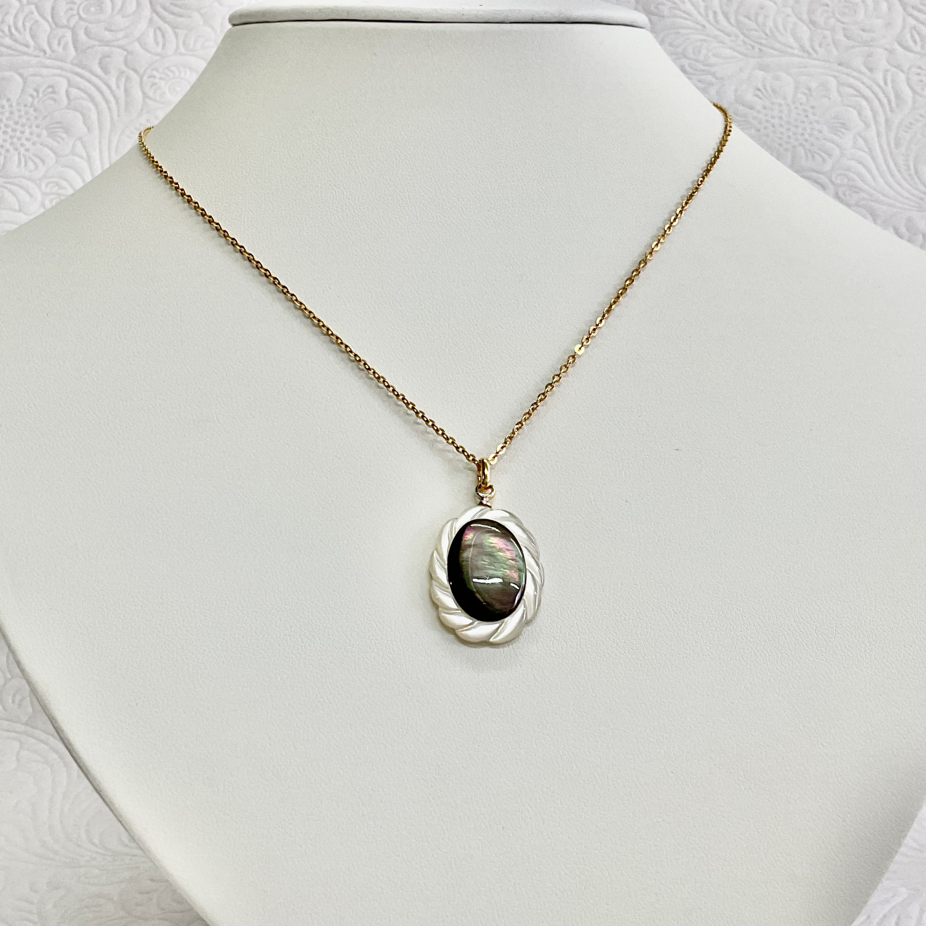 シロチョウ貝＆クロチョウ貝  コンビネーション ペンダント  No.5337