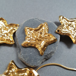 [1pcs] オール ステンレス エンボス加工 立体 スターチャーム サージカルステンレス 金属アレルギー対応 7枚目の画像