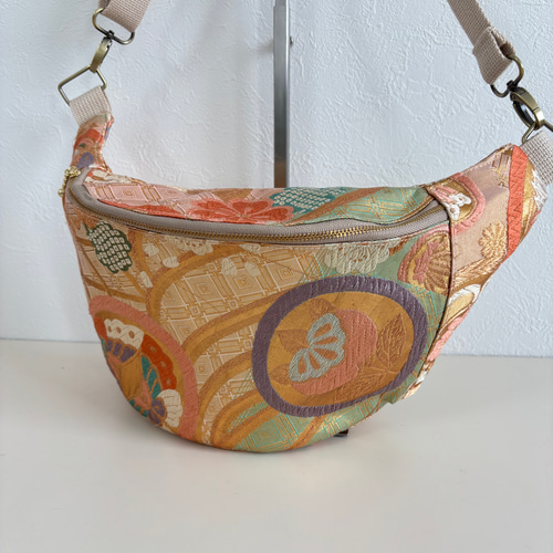 再販袋帯帯リメイクバッグボディバッグ蝶々プラチナ