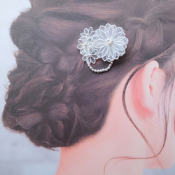 【お呼ばれ・発表会】ナチュラルレースの花ヘアクリップパールが揺れる特別な日の髪飾り【入学式・卒業式】 10枚目の画像