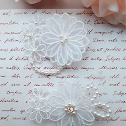 【お呼ばれ・発表会】ナチュラルレースの花ヘアクリップパールが揺れる特別な日の髪飾り【入学式・卒業式】 11枚目の画像