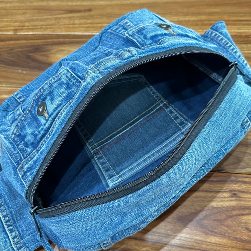 デニムリメイク☆ボディバッグ ボディーバッグ☆トートバッグ マザーズ