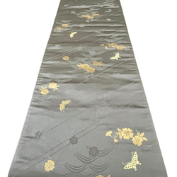 【未使用帯】吉祥花蝶文/高級 西陣袋帯/高島織物謹製/144㎝（56.5in）/正絹/金銀糸/帯リメイクテーブルランナー 10枚目の画像