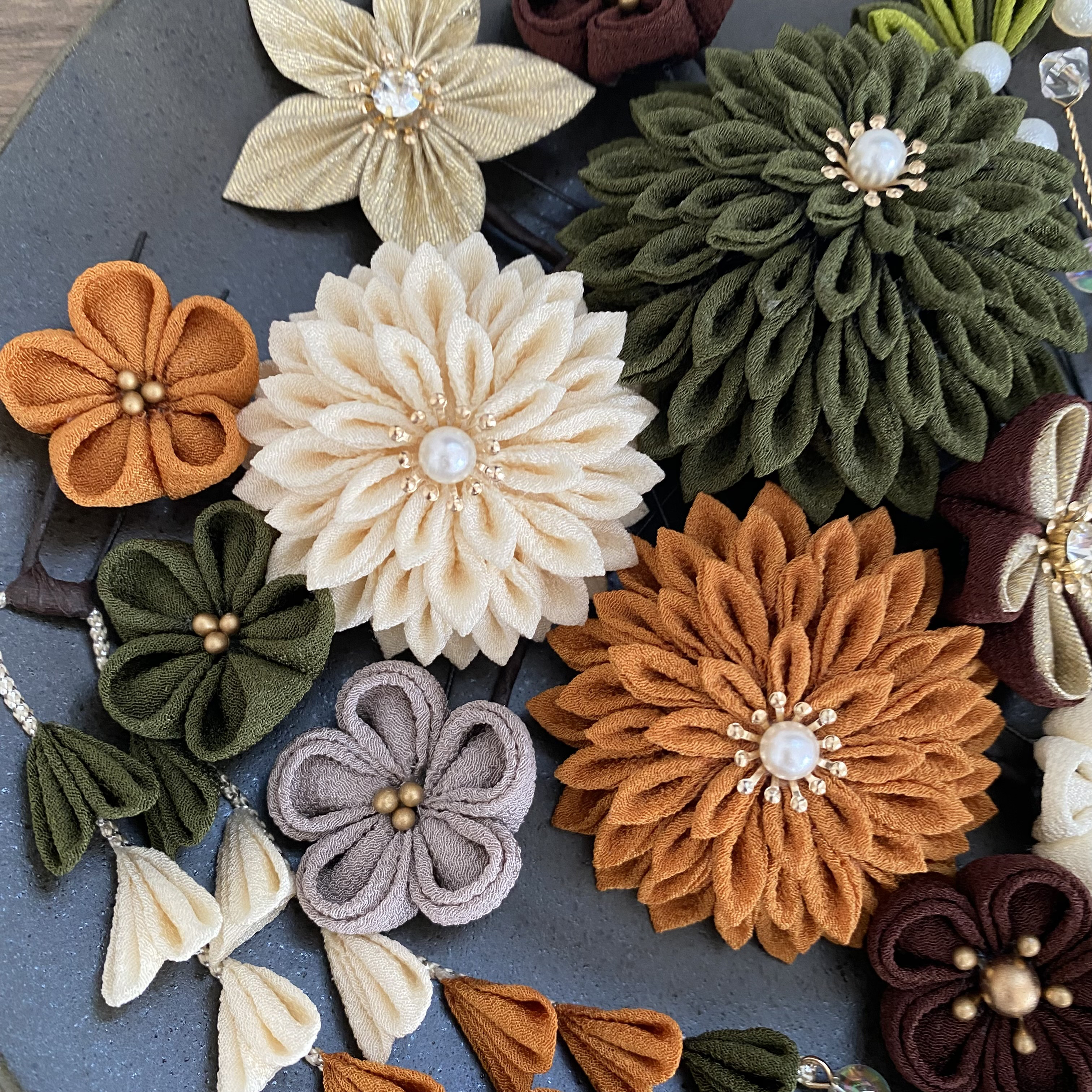 つまみ細工髪飾り　和装　成人式　卒業式　結婚式