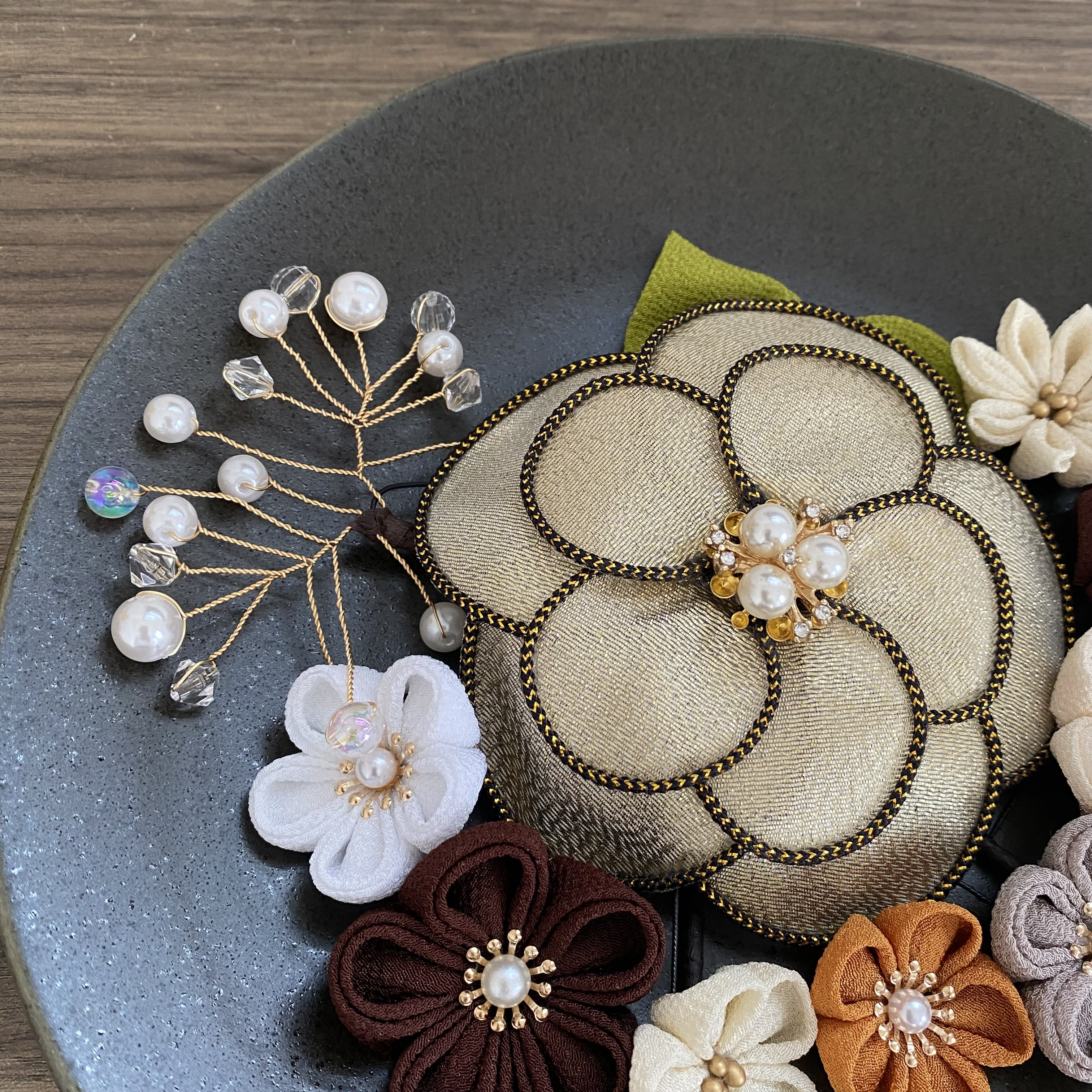 つまみ細工髪飾り　和装　成人式　卒業式　結婚式