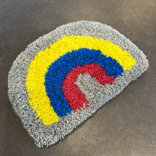 SALE】タフティング ミニラグ 虹 レインボー インテリア ウォール