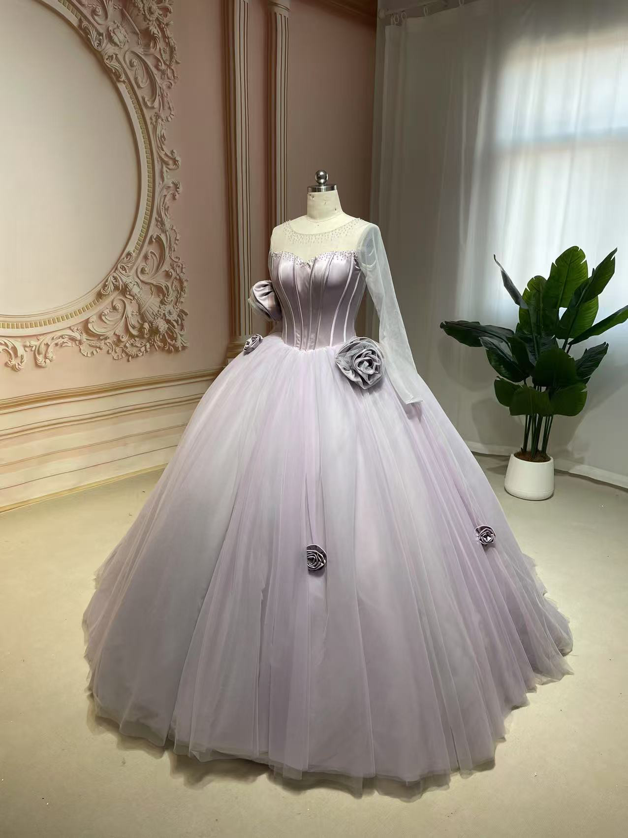 見逃さない　新作2025 夏婚秋婚　可愛いカラードレス　ラベンダー色紫　カラー変更可能　フレアスカート　サテンチュール