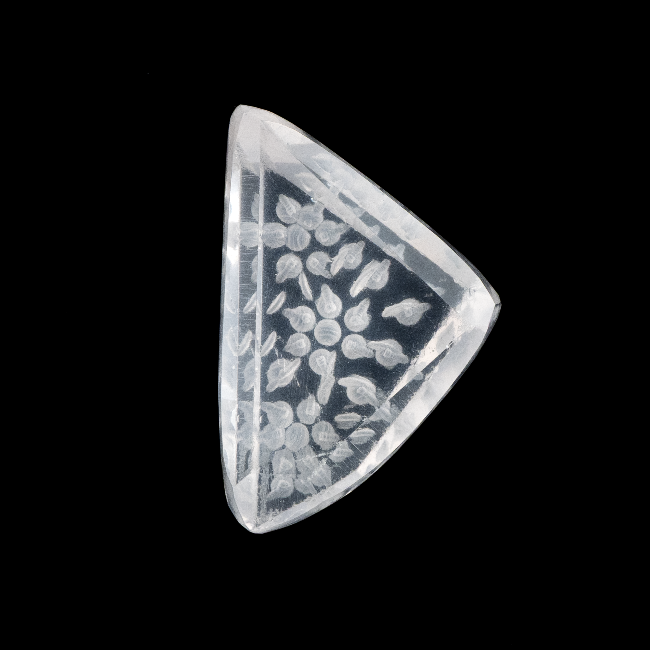 【花模様のインタリオが輝く】ローズクォーツ 30.66ct