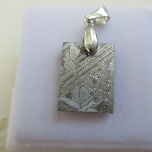 No.CR-371 天然石 ＜ペンダントトップ＞ ギベオン隕石 3.9g