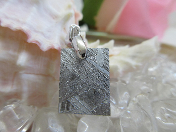 ギベオン隕石　約１７g ギベオン隕石 - KCジョーンズ・クリスタルショップ