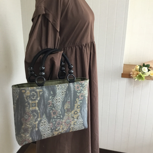 花ぷらら・シンプルで使いやすい・・洋服でも着物でも使える