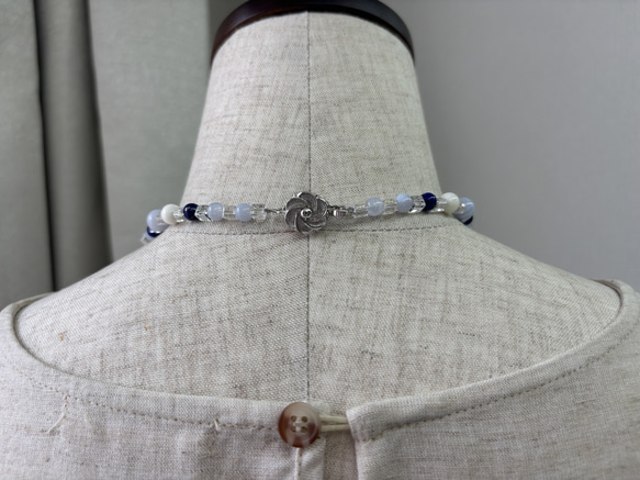 白サンゴデザインネックレス.夏のワンピースやTシャツと合わせて♪ 4枚目の画像