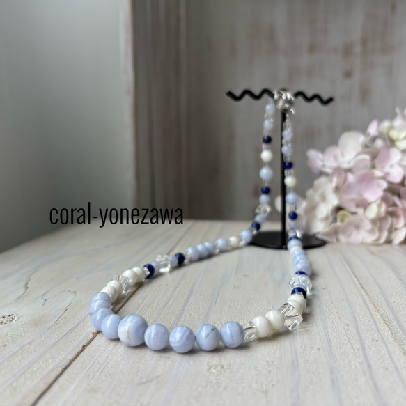 白サンゴデザインネックレス.夏のワンピースやTシャツと合わせて♪ 1枚目の画像