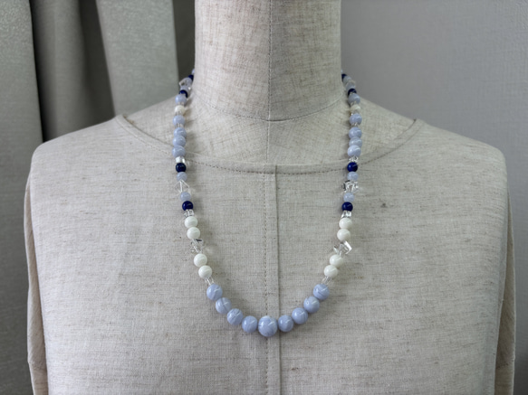 白サンゴデザインネックレス.夏のワンピースやTシャツと合わせて♪ 3枚目の画像