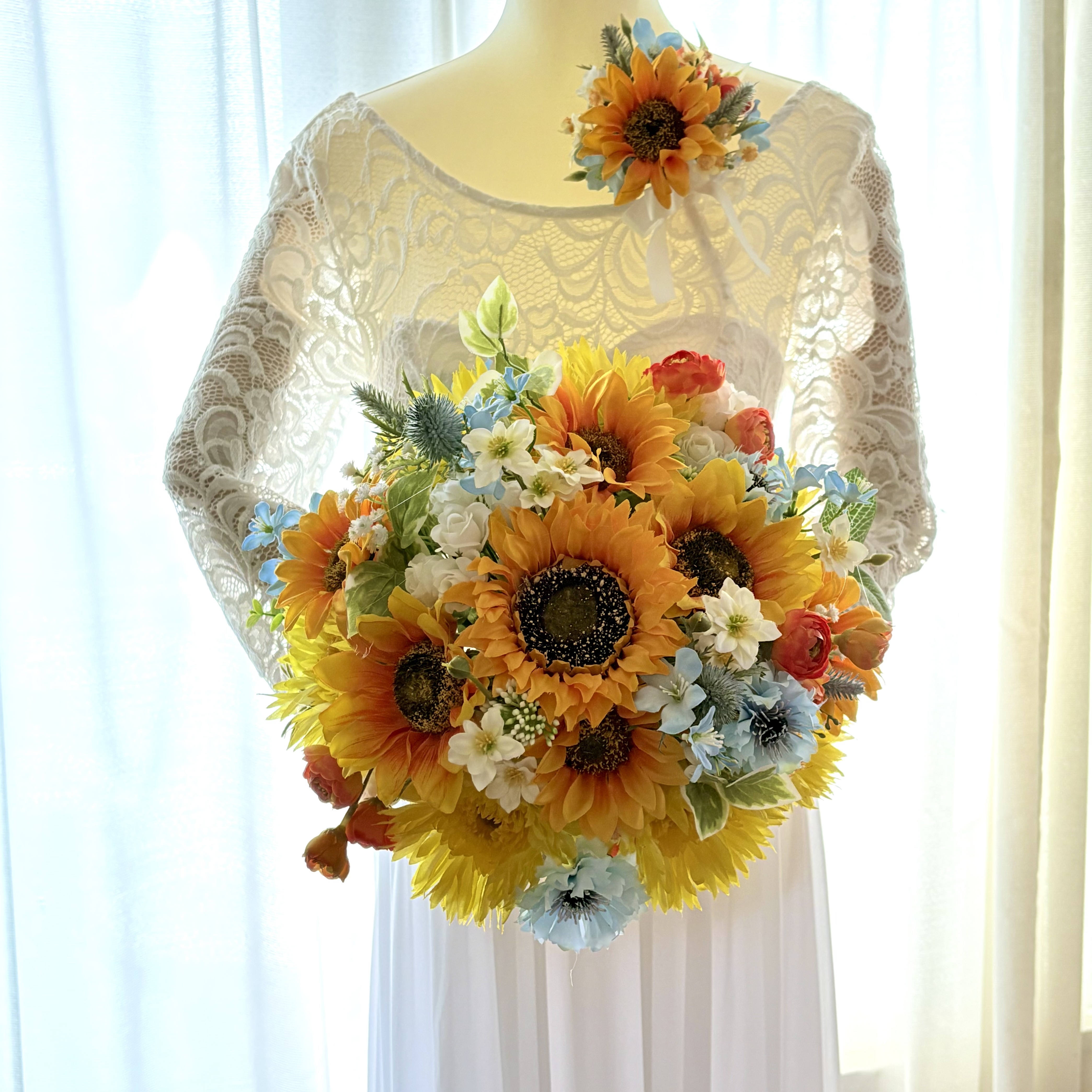 向日葵ブーケ　ひまわり　夏ブーケ　黄色　ウェディング　クラッチブーケ　造花　ブートニア付き　「夏の誕生花2025」