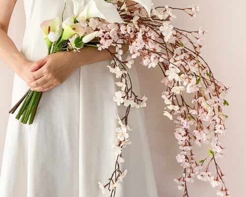 ブートニア付き】枝垂れ桜のアームブーケ／アーティフィシャルフラワー