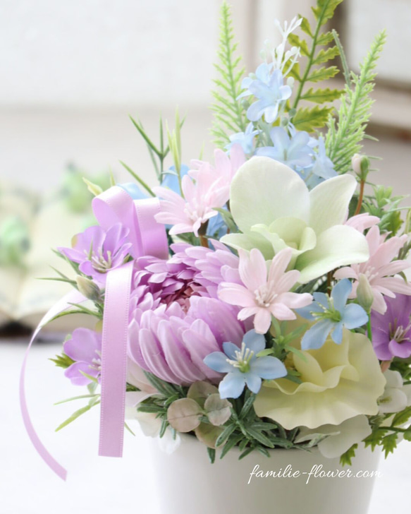 お供えアレンジ｜造花アレンジメント｜仏花｜造花ギフト｜枯れないお供え花｜フラワーギフト｜お盆お供え 11枚目の画像
