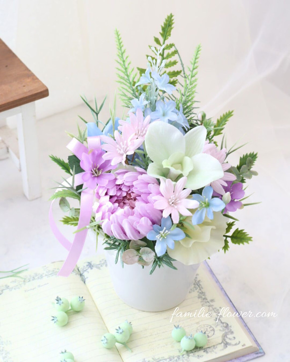 お供えアレンジ｜造花アレンジメント｜仏花｜造花ギフト｜枯れないお供え花｜フラワーギフト｜お盆お供え 7枚目の画像
