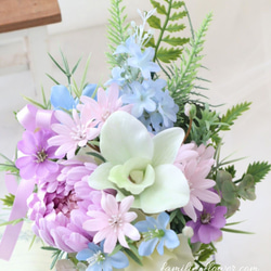 お供えアレンジ｜造花アレンジメント｜仏花｜造花ギフト｜枯れないお供え花｜フラワーギフト｜お盆お供え 8枚目の画像