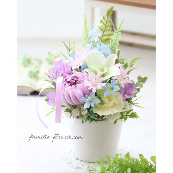 お供えアレンジ｜造花アレンジメント｜仏花｜造花ギフト｜枯れないお供え花｜フラワーギフト｜お盆お供え 2枚目の画像