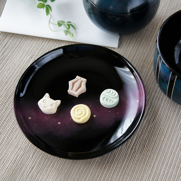 黒漆塗りの菓子皿 Milky Way 青/紫 小皿 うるしと蒔絵の雑貨suo 通販