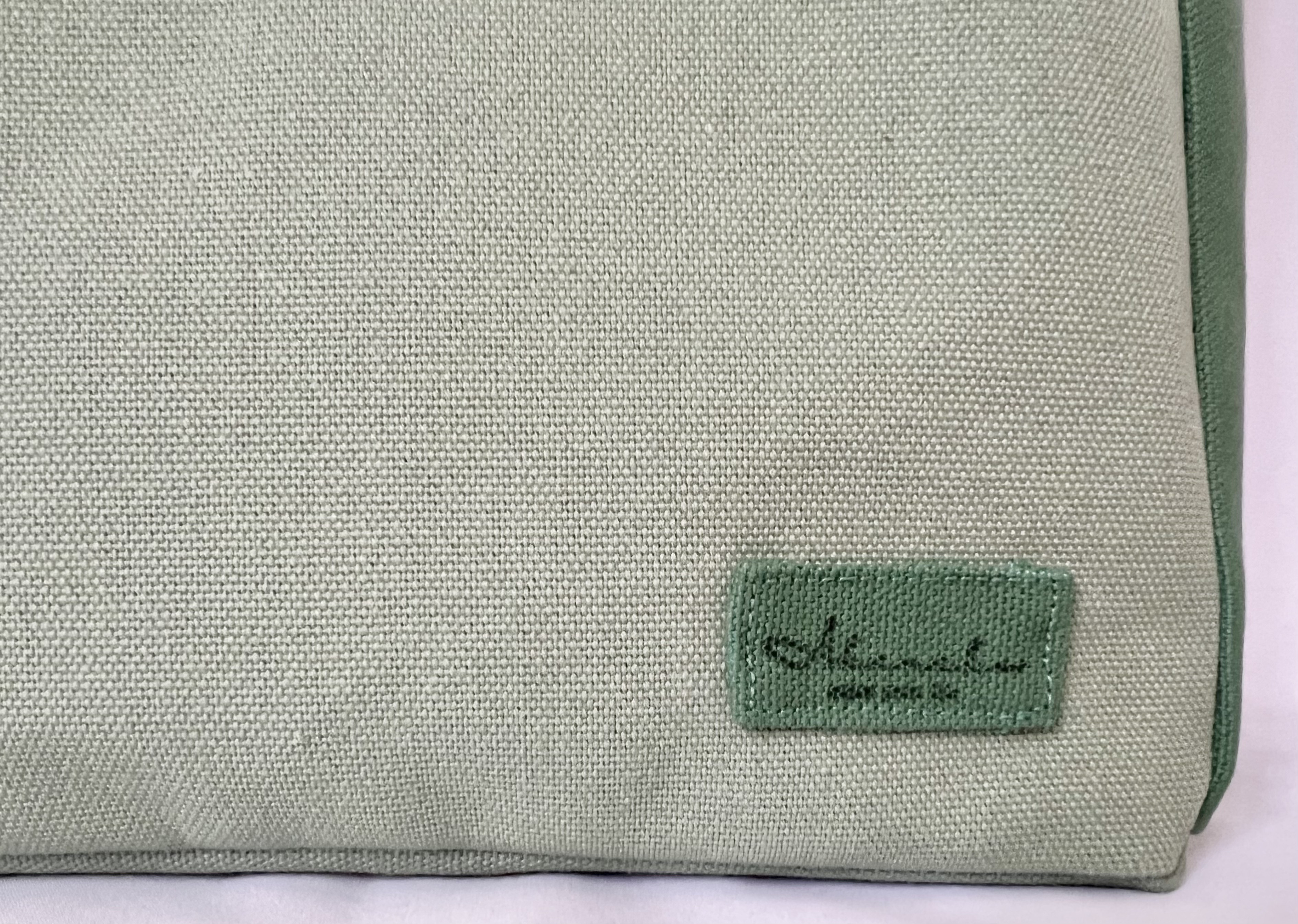 【縦長XLサイズ】スモーキーセラドン＆グリーン　縦長トートバッグ　倉敷帆布使用　大きめバッグ　akaneko