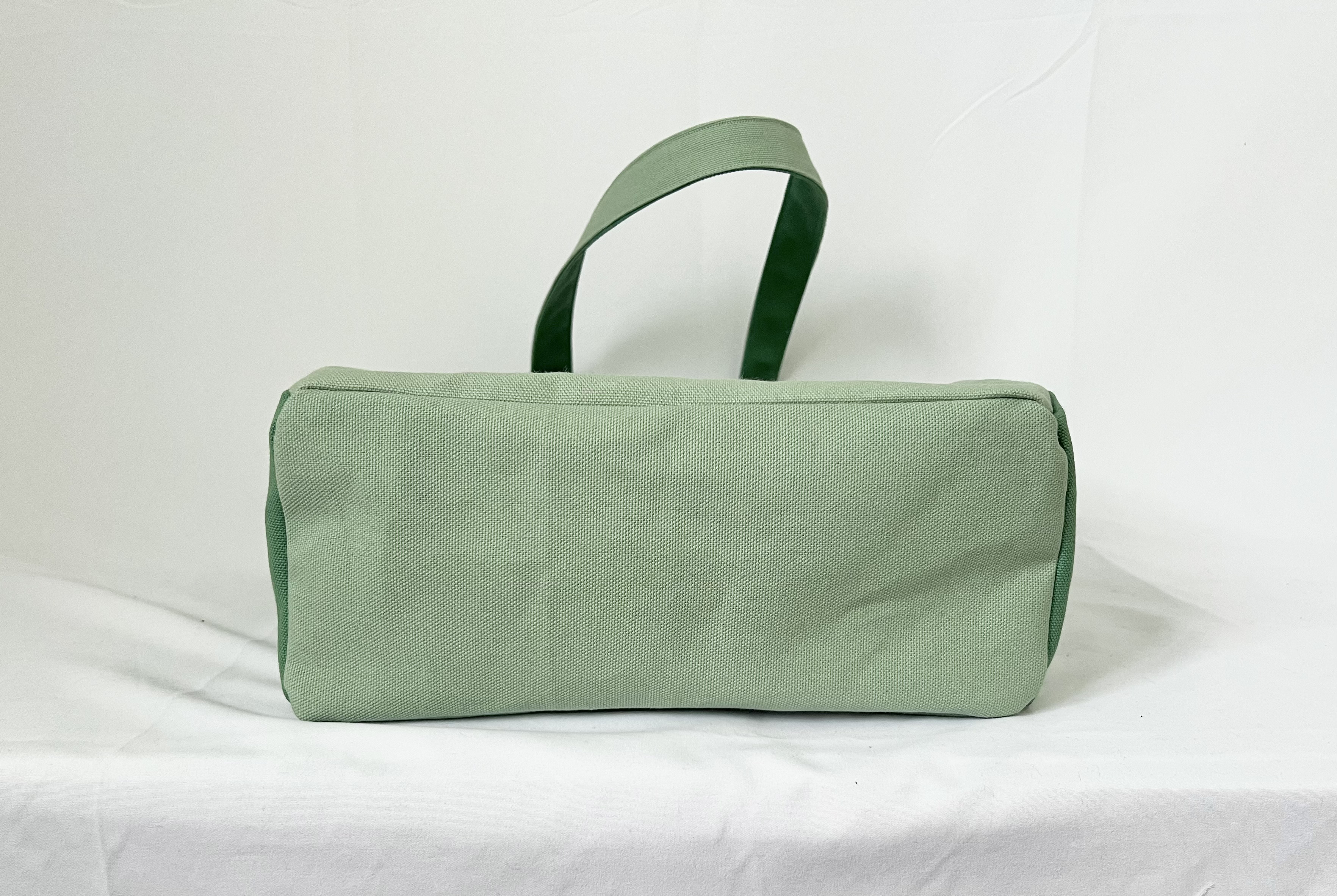 【縦長XLサイズ】スモーキーセラドン＆グリーン　縦長トートバッグ　倉敷帆布使用　大きめバッグ　akaneko