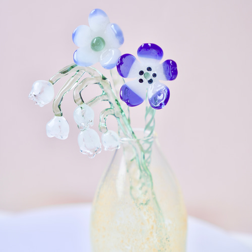 Glass Flower ガラスのお花 黄色の花瓶＋ガラスのお花3本 鈴蘭 青い花