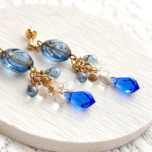 チェコビーズスカイブルー系ピアス・イヤリング  期間限定！ チェコビーズスカイブルー系ピアス・イヤリング 期間限定！ ブルー