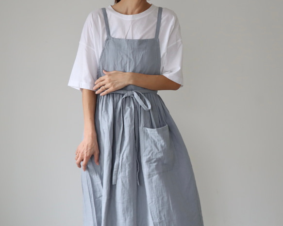 【全２２色から】ふっくら厚さ2倍のとろみダブルガーゼのギャザーたっぷりエプロン／お出かけダブルガーゼエプロンワンピース 8枚目の画像