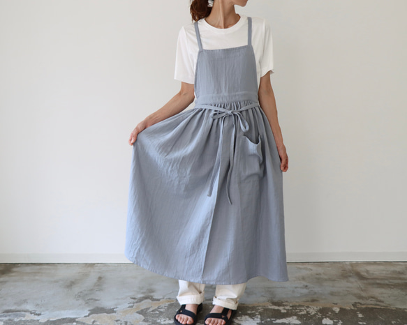 【全２２色から】ふっくら厚さ2倍のとろみダブルガーゼのギャザーたっぷりエプロン／お出かけダブルガーゼエプロンワンピース 9枚目の画像