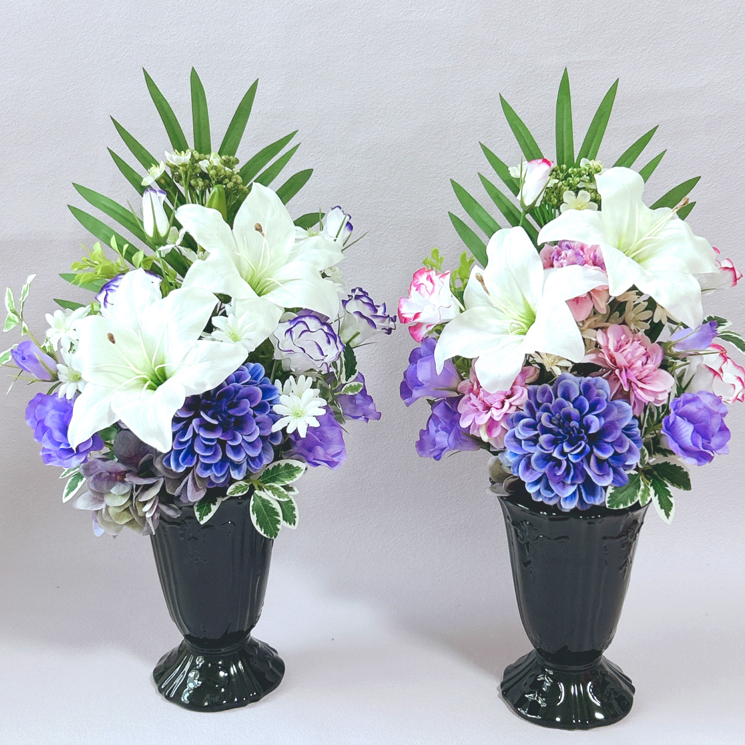 ２種から選んでください【一対　優美な仏花】墓花　大きいサイズ　紫　白　ピンク　お悔やみ　お盆　一周忌　法要