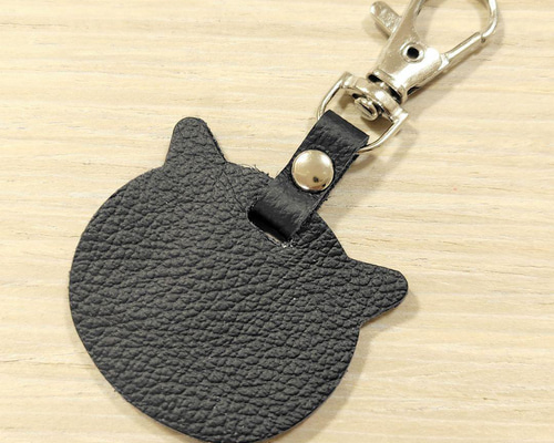 ミニ キーホルダー ねこ ブラック 黒 猫 バッグチャーム シンプル 革