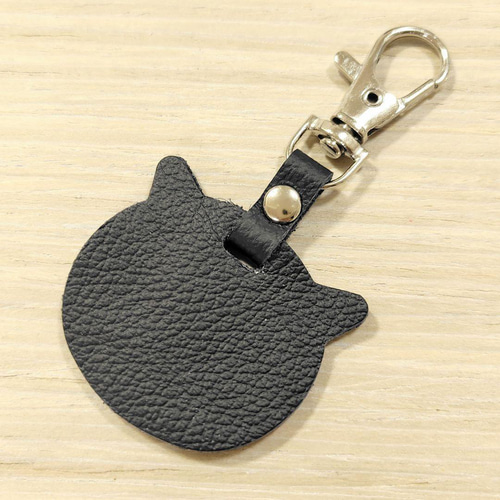 ミニ キーホルダー ねこ ブラック 黒 猫 バッグチャーム シンプル 革