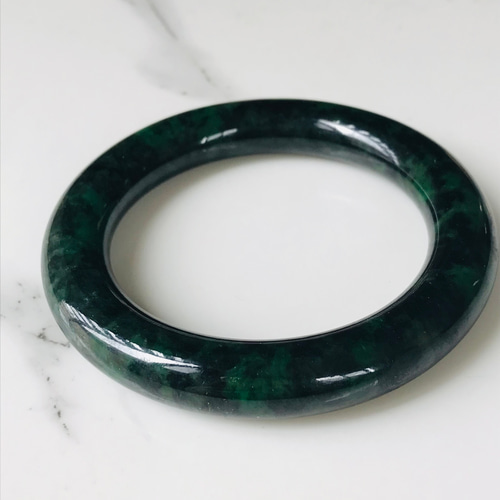 稀少翡翠円型ハングル ミャンマー氷種翡翠バングル（57mm）f2 : 龍香堂ストア - 通販